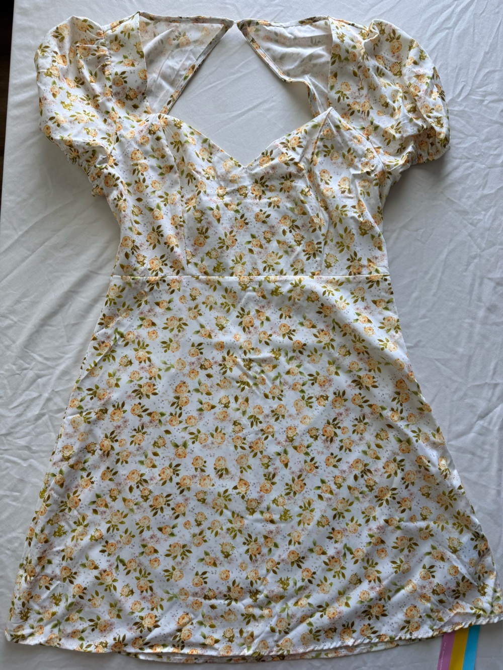 Womens Large NWT Smocked Back Floral Puff Sleeve Cream and White Dress Milkmaid